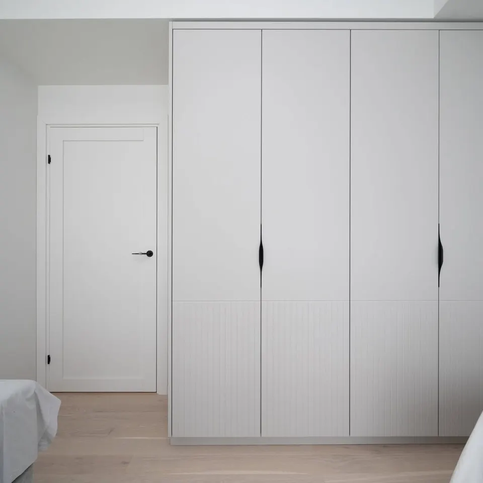 wardrobe white doors